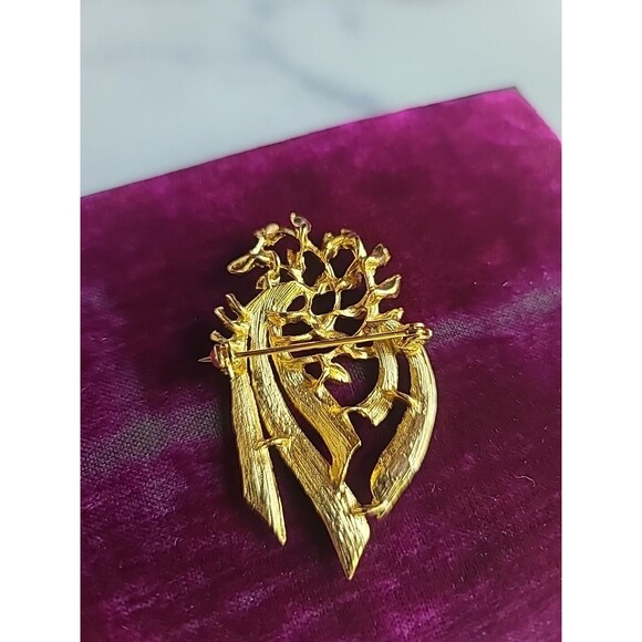 Gold Tone Metal Floral/Leaf Shaped Brooch Vintage - Picture 5 of 10